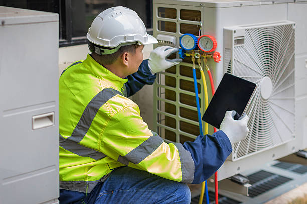 Professional Hvac technician working in Rochester, NH